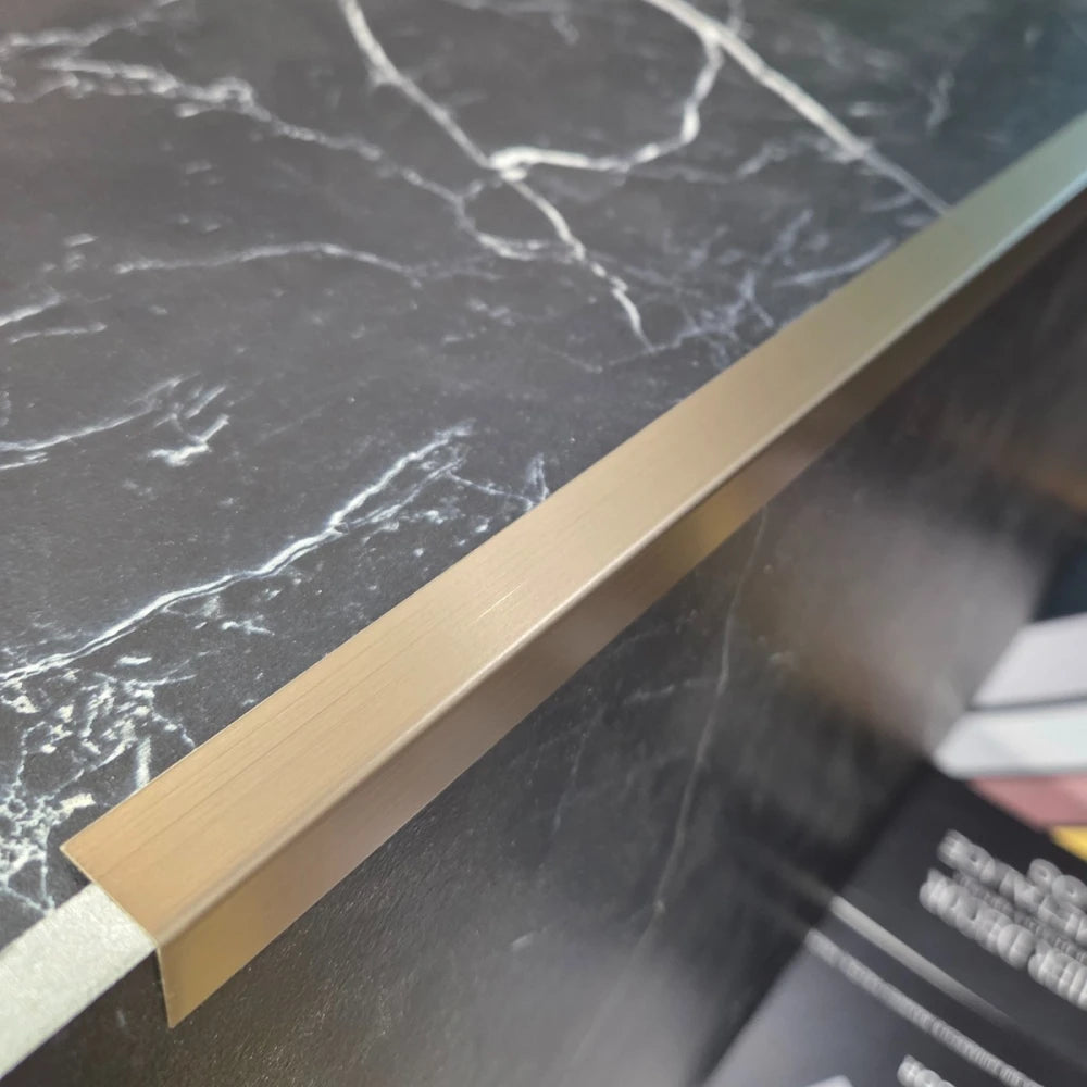 Coltar inox 15 x 15 mm auriu antic - tip L