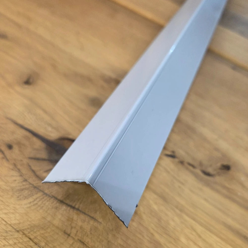 Coltar inox 30 x 30 mm auriu antic - tip L